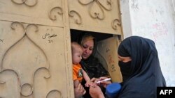 روند واکسیناسیون در پاکستان؛ افغانستان و پاکستان دو کشوری هستند که این بیماری در آن‌ها محو نشده است.