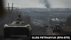 'Road Of Life' Between Bakhmut and Chasiv Yar Remains Open, But Under Fire