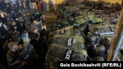 Акція протесту біля парламенту Грузії, Тбілісі, 16 квітня 2024 року