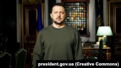 Володимир Зеленський розповів, що на зустрічі з керівниками українських оборонних компаній, яка пройшла сьогодні, були представники понад 100 підприємств галузі