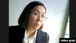 Айгерим Тлеужанова во время онлайн-суда. Октябрь 2023 года