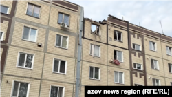 Пошкоджений унаслідок російських обстрілів будинок у Нікополі, Дніпропетровська область, Україна, 29 квітня 2024 року (фото архівне)