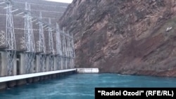 Нурекская ГЭС. Архивное фото
