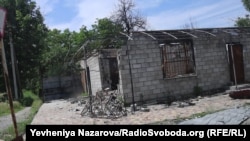 Наслідки бойових дій у Великій Новосілці, що неподалік від Рівнополя