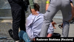 Фицону аткан киши.