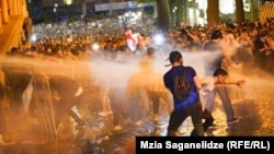 Վրաստան - Ցուցարարների և ոստիկանների միջև բախումները Թբիլիսիում, 1-ը մայիսի, 2024թ․