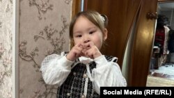 Тиш догдурда чарчап калган Алия Кубанычбекова.