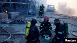 Триває гасіння пожежі