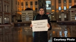 Шагыйрь Фәнил Гыйләҗев пикетта