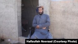 آرشیف - یک فرد دارای معلولیت در ولایت نیمروز