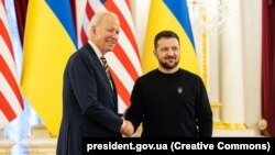 Президент України Володимир Зеленський і президент США Джо Байден під час зустрічі в українській столиці. Київ, 20 лютого 2023 року