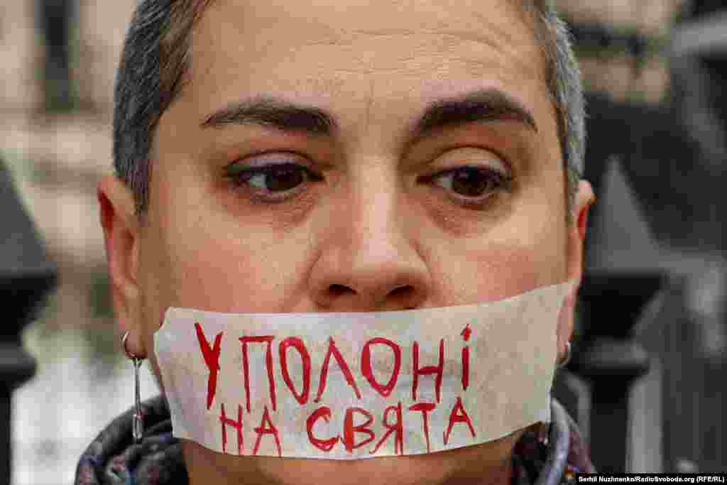 Росія заблокувала обмін військовополоненими, повідомив уповноважений Верховної Ради з прав людини Дмитро Лубінець під час брифінгу на Першому засіданні Міжнародної коаліції країн за повернення українських дітей. &laquo;Я публічно підтверджую інформацію, саме Російська Федерація заблокувала процеси обмінів військовополонених. Останній обмін відбувався 7 вересня поточного року&raquo;, &ndash; заявив Лубінець