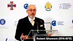 Міністр оборони України Олексій Резніков під час першої Чорноморської безпекової конференції Міжнародної кримської платформи. Бухарест, 13 квітня 2023 року /