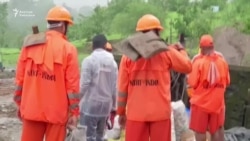 Индияда  жүздөй адам жер көчкү алдында калды