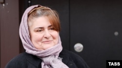 Зарема Мусаєва, мати чеченських опозиціонерів Янгулбаєвих, відбуває покарання за злочини, яких не скоювала. 7 серпня 2025 року її повторно засудили за нібито напад на працівника колонії.