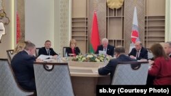 Пасяджэньне ЦВК Беларусі. Фота sb.by