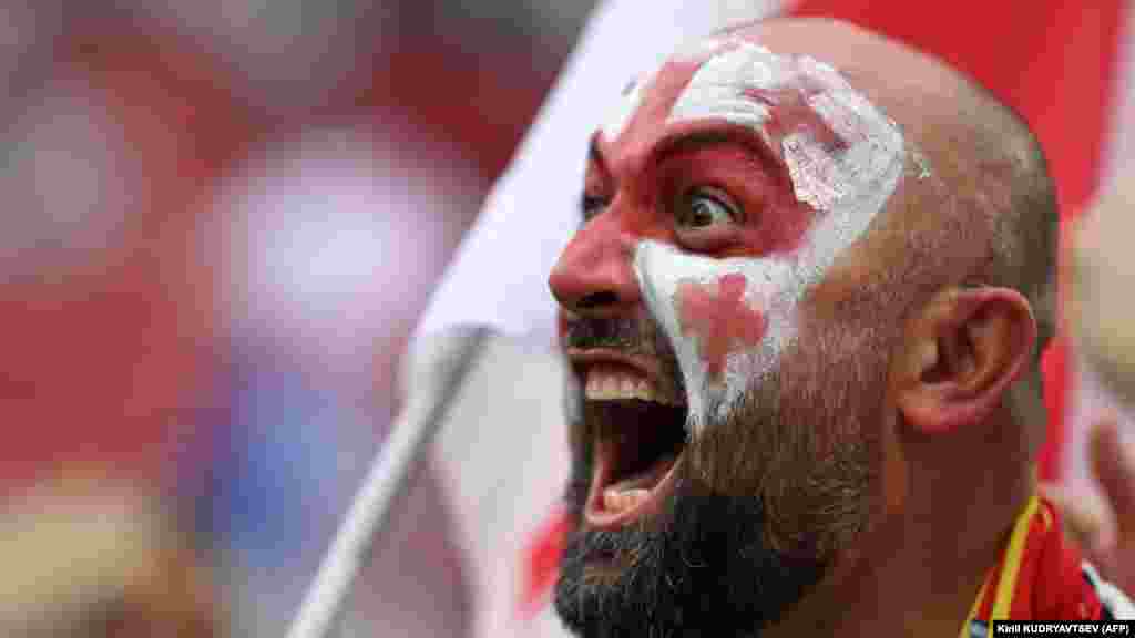 Болеющий за сборную Грузии перед матчем 1/8 финала, когда грузины играли с испанцами. Кёльн, 30 июня 2024 года. Испания обыграла Грузию, команду с самым низким рейтингом на турнире, со счётом 4:1