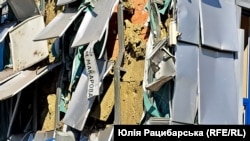 Пошкоджений фасад