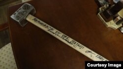 Кувалда ад прыватнай ваеннай кампаніі «Вагнэр», якую падарылі расейскаму дэпутату Сяргею Міронаву