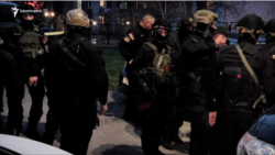 Ծանր հոդվածներով մեղադրանքներ են առաջադրել ոստիկանական բաժին ներխուժել փորձած 3 անձանց, երկուսը կալանավորվել են