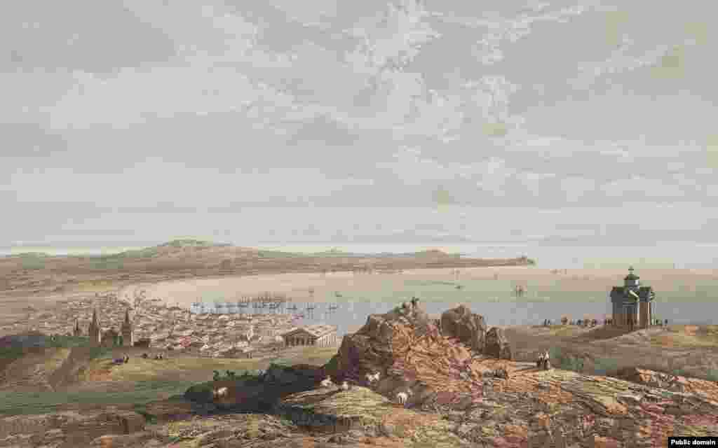 Mitridat dagynyň üstünden, Kerçiň görnüşi Sag tarapda rus arheology Iwan Stempkowskiniň kiçijik mazarüsti ýadygärligi, ol Ikinji Jahan urşy wagtynda zaýalanypdyr. 1944-nji ýylda Sowet goşunlary Kerçi faşistlerden yzyna alandan soň, ony ýykdylar.