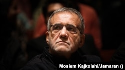 Про майбутню поїздку Пезешкіана 15 вересня повідомили іранські ЗМІ з посиланням на посла Тегерана в Москві