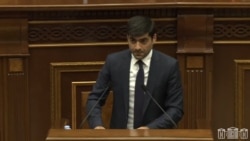 Ընդդիմադիր պատգամավոր Մհեր Սահակյանը զրկվեց անձեռնմխելիությունից