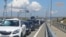 Автомобільний затор на в'їзді на Керченський міст. Скріншот із запису Крим.Реалії (архівне фото)
