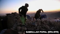 Owganystanyň Herat welaýatynda bolan güýçli ýer sarsgynynda adam ýitgileriniň köp bolmagyndan gorkulýar.