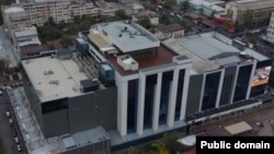 Бишкектеги "Айчүрөк" соода борбору. УКМК тараткан сүрөт.