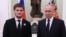 Президент России Владимир Путин и сын главы Чечни Ахмат Кадыров в Кремле, 2023 г.