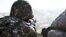 Военнослужащий ВС Армении во время боевого дежурства на границе с Азербайджаном (архив)