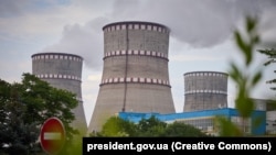Пʼять з девʼяти блоків українських АЕС знизили потужність