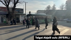 Жалал-Абад шаарындагы эл ташыган автобус. 9-январь, 2024-жыл
