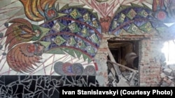 Панно «Дерево Життя» Алли Горської у Маріуполі зруйноване ракетними обстрілами