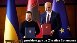 Президент України Володимир Зеленський і прем’єр-міністр Албанії Еді Рама (праворуч) у день cаміту «Україна – Південно-Східна Європа» в Тирані, Албанія, 28 лютого 2024 року 