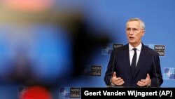 Єнс Столтенберґ заявив, що НАТО рішуче засуджує російські ракетні та безпілотні атаки, у тому числі зі зброєю з Північної Кореї та Ірану.