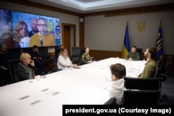 Онлайн-зустріч президента України Володимира Зеленського із представниками телемарафону «Єдині новини». Київ, 26 лютого 2023 року