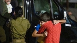 Diňle: Araçylar Gazadaky ýaraşygyň möhletini ahyrky günde uzaltmakçy bolýar, ýene bir zamun alyşygy meýilleşdirilýär