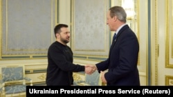 Владимир Зеленский менен Дэвид Кэмерон. Киев, 16-ноябрь 2023-жыл 