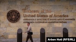 Ambasada amerikane në Prishtinë.