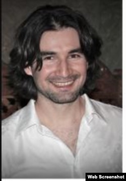 Рустам Мадумаров.