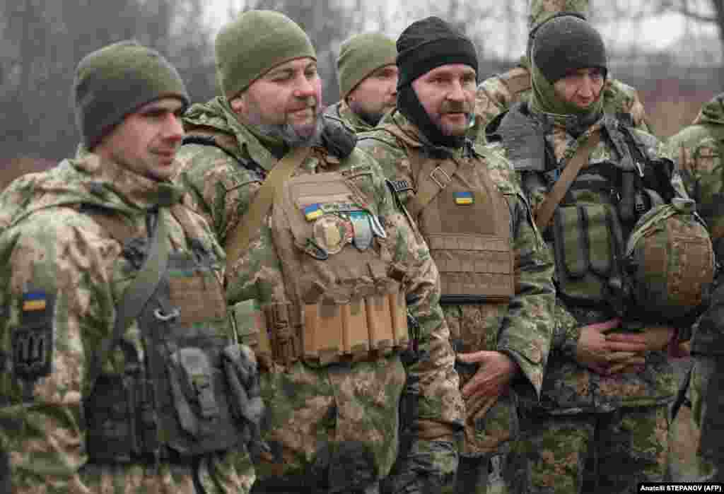 На видео в социальных сетях предположительно запечатлен момент, когда подразделение сбило беспилотник &laquo;Шахед&raquo; из зенитной установки ЗУ-23-2 и автоматов АК-74 во время российской ракетной атаки&nbsp; Азаттык не имеет возможности проверить сообщения с поля боя&nbsp;