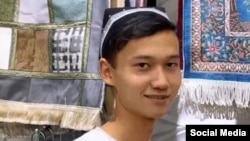 Джахонгир Улугмуродов.