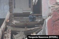 Російський ракетний обстріл житлової багатоповерхівки. Запоріжжя, 18 жовтня 2023 року