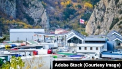 Грузинський пункт пропуску на кордоні з РФ, фото ілюстративне