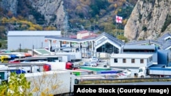 КПП «Верхний Ларс» на границе Грузии и России
