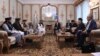 تصویر آرشیف: دیدار هیئت ازبکستان به رهبری صدراعظم آن کشور با ملا متقی سرپرست وزارت خارجه حکومت طالبان در کابل . 