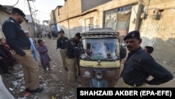 پولیس در ماه های اخیر روند تلاشی و بازداشت افغانهای بدون اسناد را در شهر های مختلف پاکستان تشدید کرده است