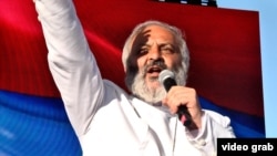 Апостол чиркөөсүнүн Тавуш епархиясынын башчысы Баграт Галстанян. 